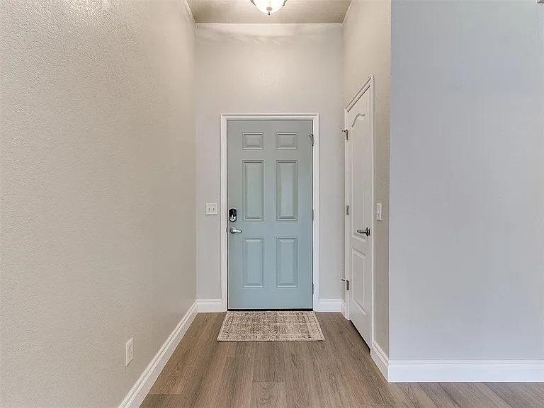 1305 Melisa Dr — Photo 10