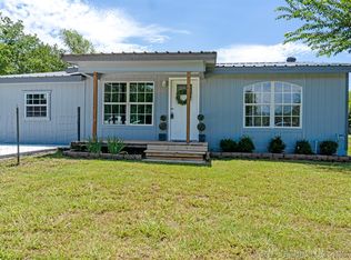 300 N Henderson St, Caddo, OK 74729