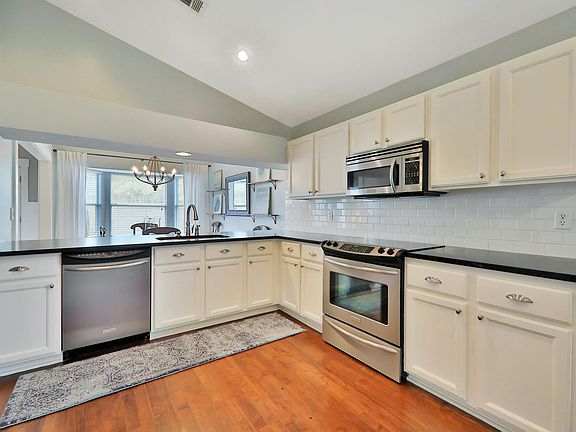 3rd image of 4696 Kernan Mill Ln E