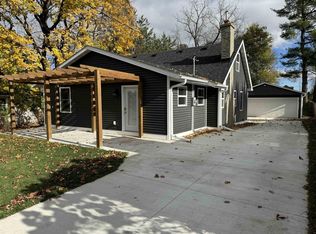 5409 Woodley Ln, Madison, WI 53713