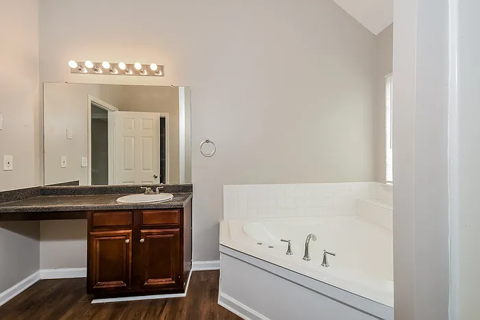 2427 Napa Valley Dr — Photo 13