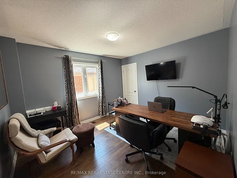 14 Twistleton St — Photo 13