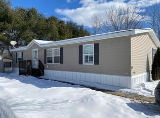 6 Harvest Ln, Lewiston, ME 04240