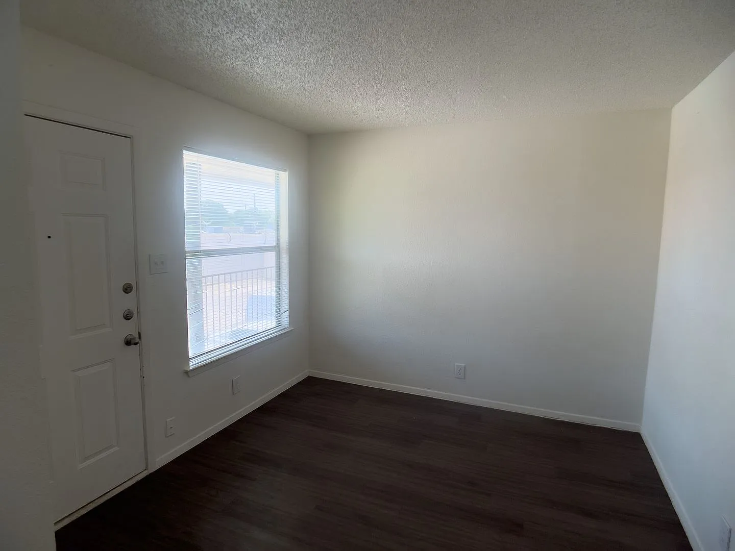 2627 Jones Rd — Photo 2