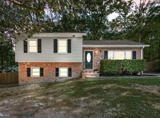 4 Columbus Ct, Fredericksburg, VA 22407