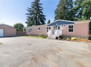 950 Falcon Rd, Camano Island, WA 98282