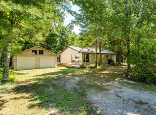 2141 Champlain Rd, Tiny, ON L9M0B1