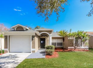 1435 Mohrlake Dr, Brandon, FL 33511