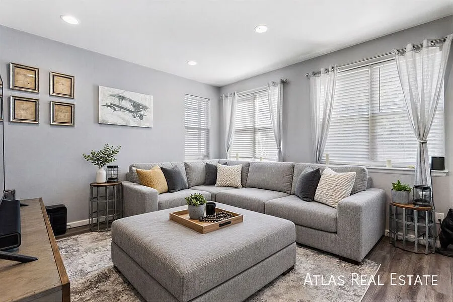 Welcome Home to 7940 Shoshone Street Comfort at Its Best! — Photo 3