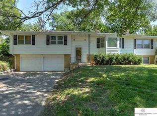 1131 S 99th Cir, Omaha, NE 68124