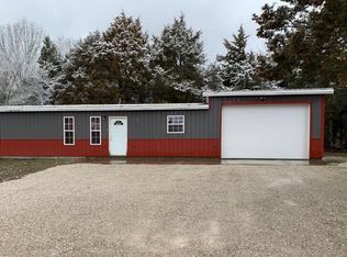 25569 E Highway 32, Lebanon, MO 65536