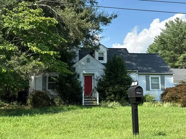 57 Jefferson St, Montross, VA 22520