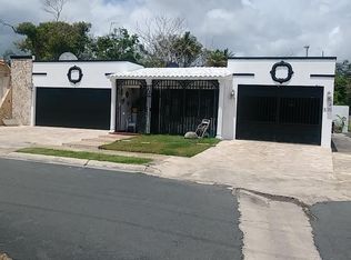 51 Calle Ciara Del Sur, Vega Baja, PR 00693