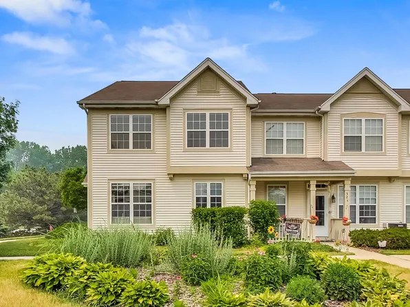 582 Bridle Ct, Lakemoor, IL 60051