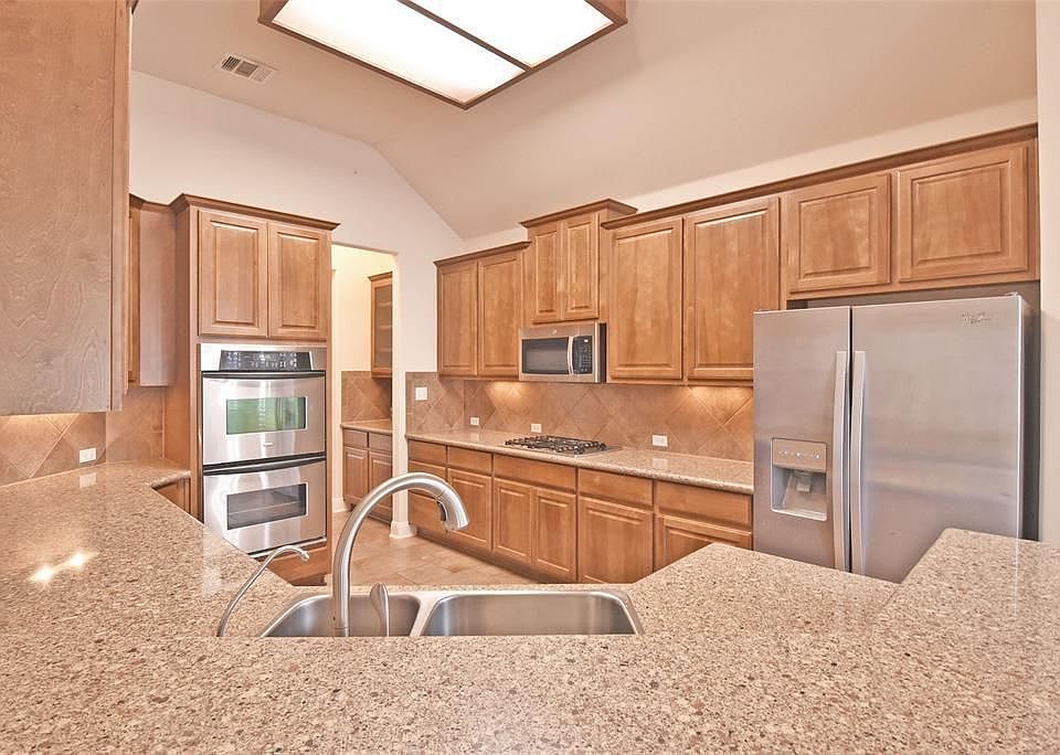 1st image of 15412 Bandon Dr