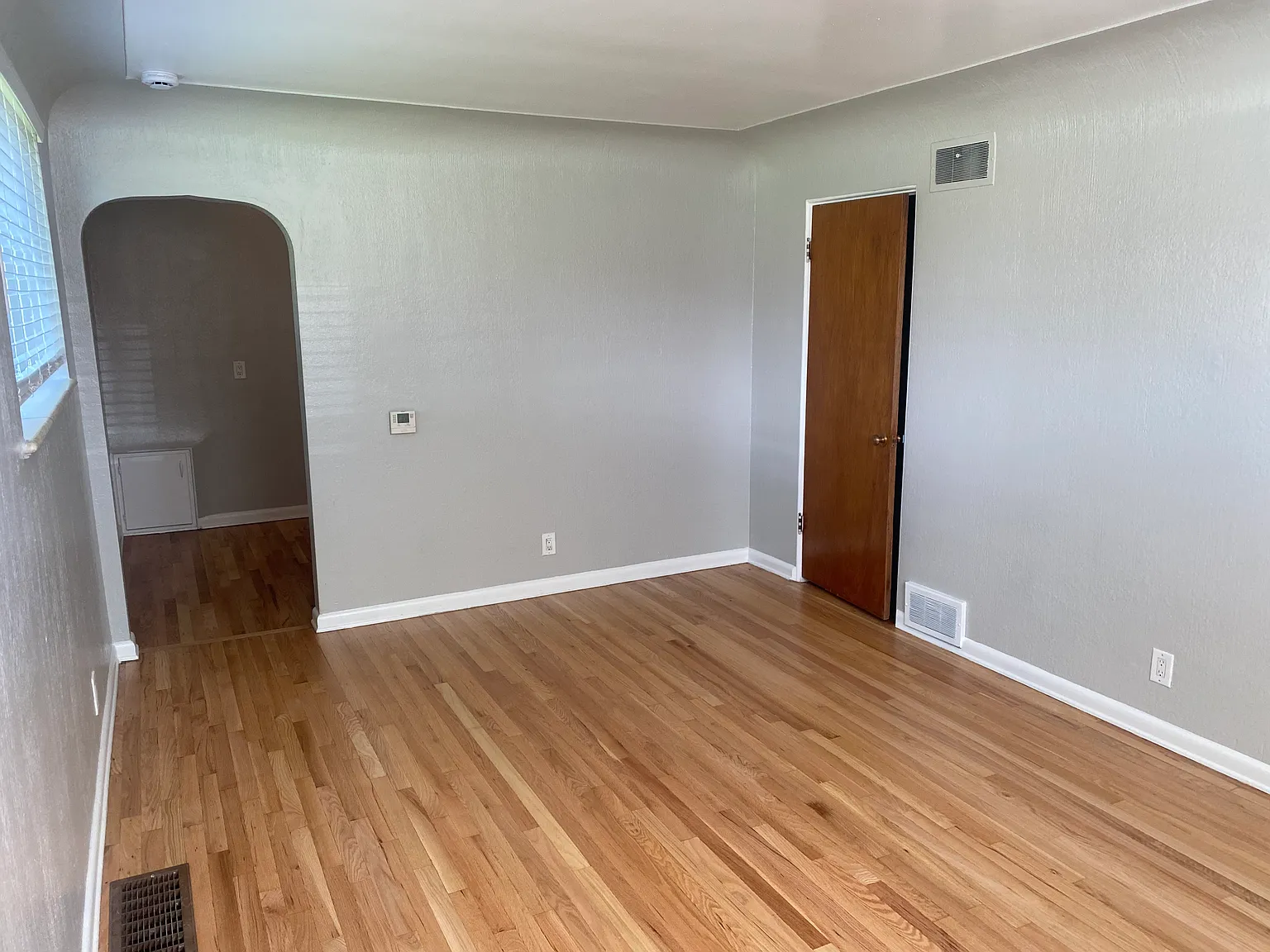 1 bed, 700 sqft, $1,500 — Photo 2