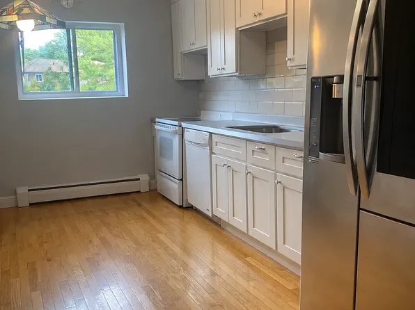 20 Westgate Rd, Newton, MA 02459