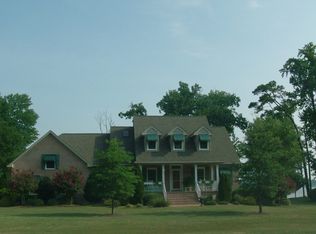 119 Moone Dr, Smithfield, VA 23430