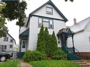 1925 N Bartlett Ave, Milwaukee, WI 53202