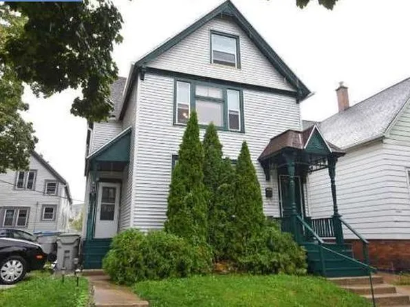 1925 N Bartlett Ave, Milwaukee, WI 53202