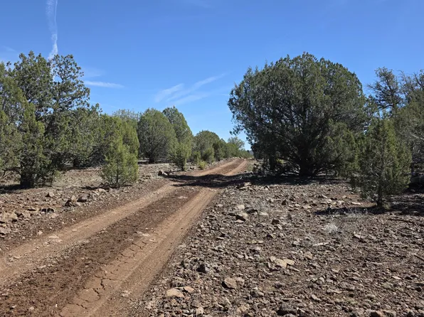 A 21st Off, Ash Fork, AZ 86320