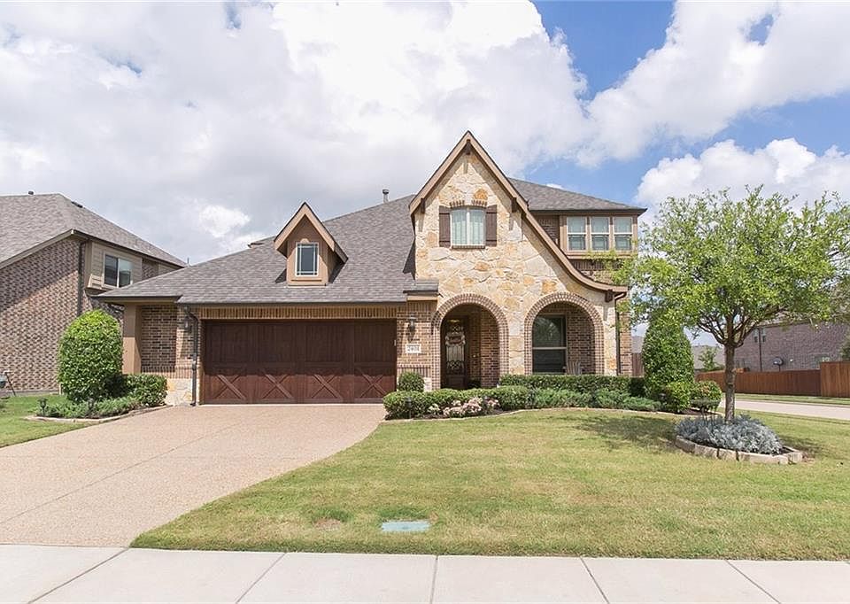 1st image of 2401 Lynbridge Dr
