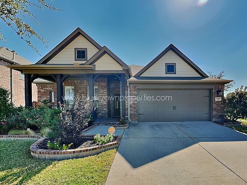 1st image of 12600 Saratoga Springs Cir