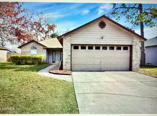 3317 Cancun Dr E, Jacksonville, FL 32225