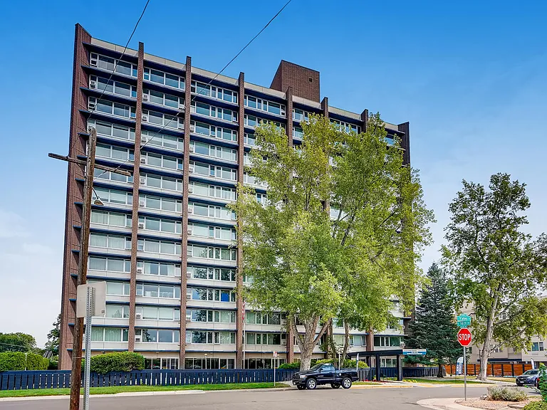 The elements at Sloan's Lake | Denver, CO Apartments