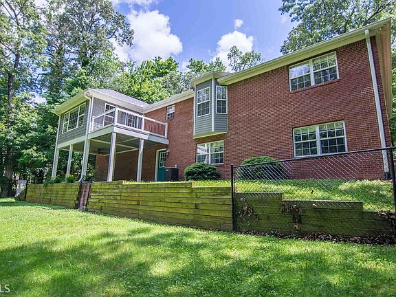 2nd image of 364 Westwoods Dr
