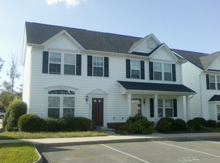 104 Villa Cir, Palmyra, VA 22963