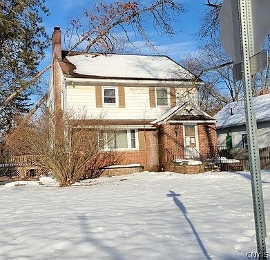 1st image of 122 Elm St