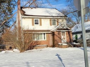 122 Elm St, North Syracuse, NY 13212