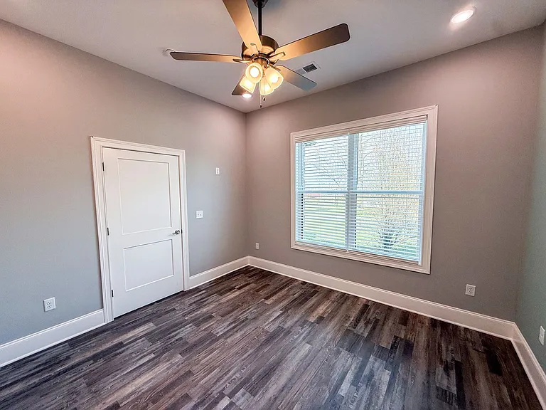 2120 Creason St — Photo 27