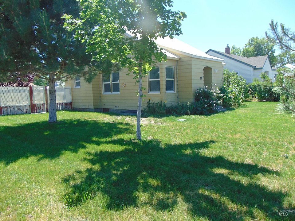 1st image of 90 NW 5th St