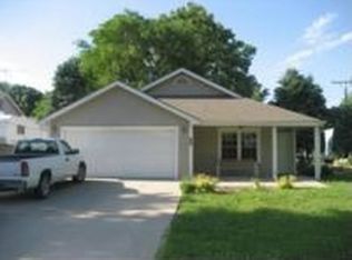 783 Elm St, Lawrence, KS 66044