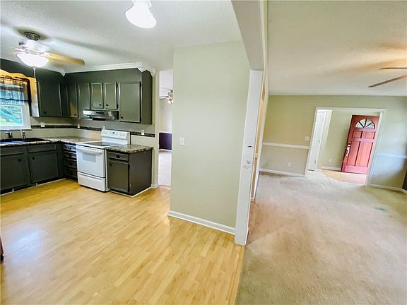 5th image of 3952 Peach St