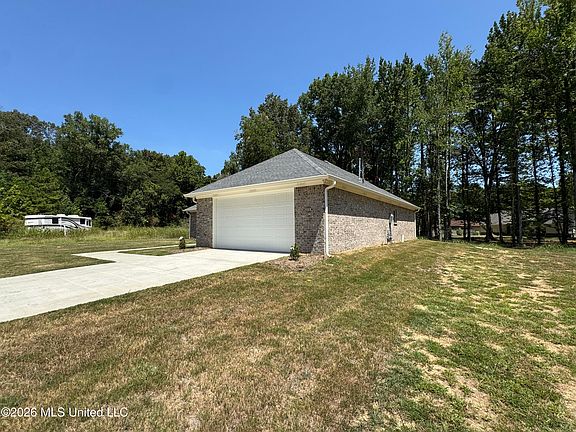 2nd image of 5252 Skylark Dr