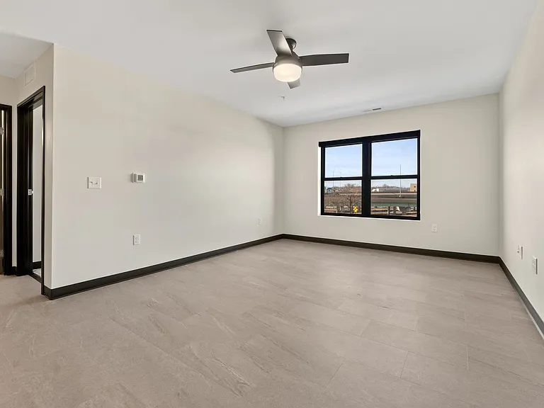 275 Lofts at Kingston Yard — Photo 24