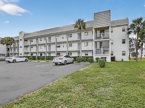 3rd image of 8130 Sunrise Lakes Boulevard #309