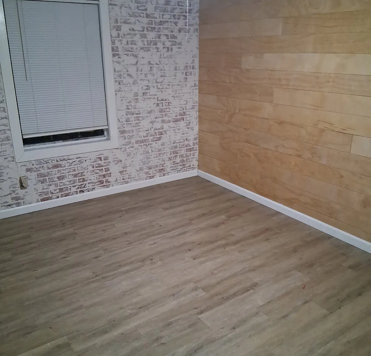 3 bed, 1100 sqft, $1,350 — Photo 2