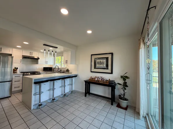 17372 San Luis St APT 4, Fountain Valley, CA 92708