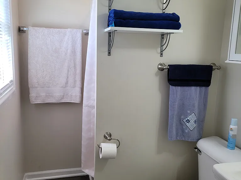 920 Princeton Dr — Photo 22