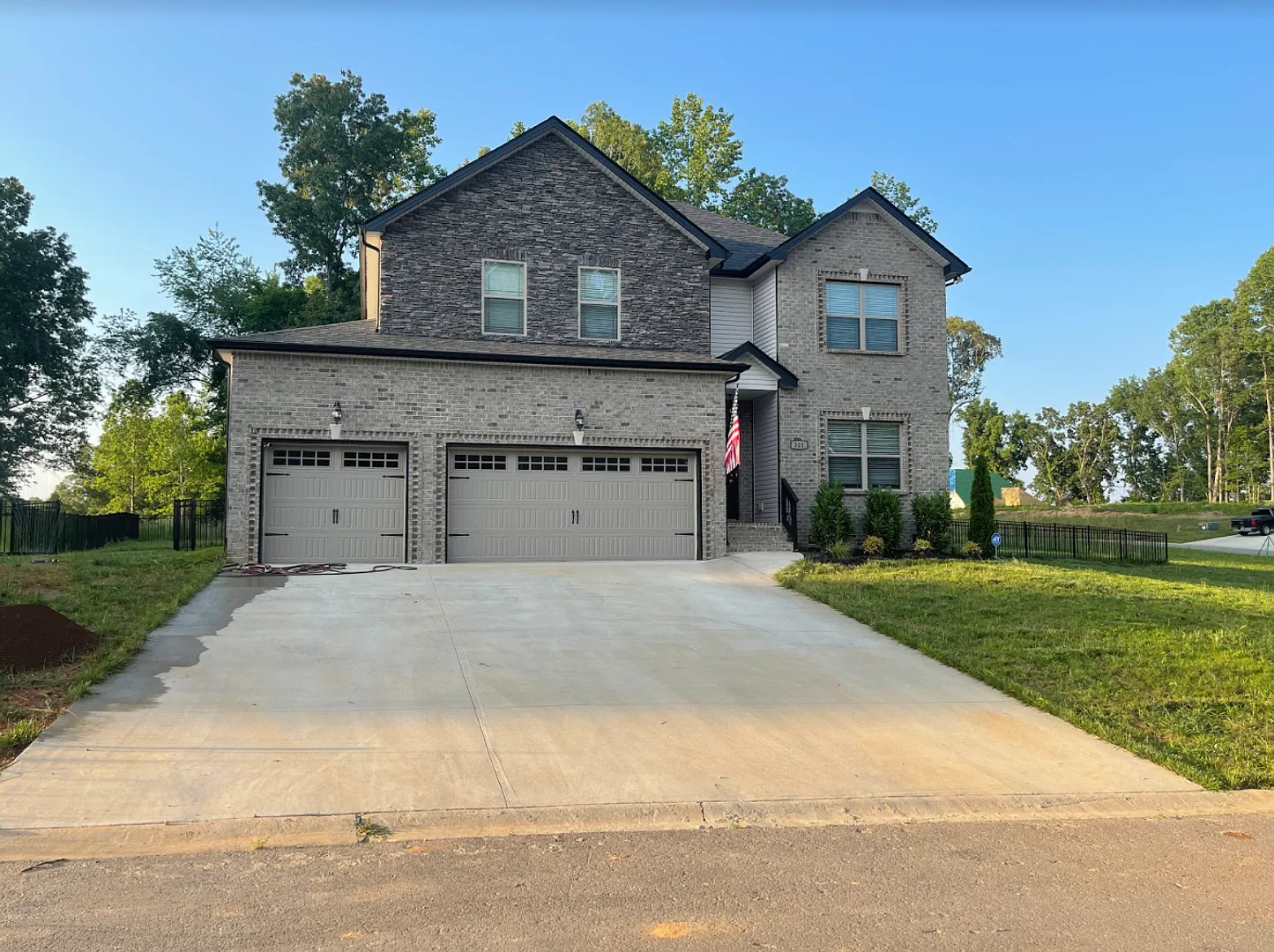 301 Hemp Ct — Photo 1