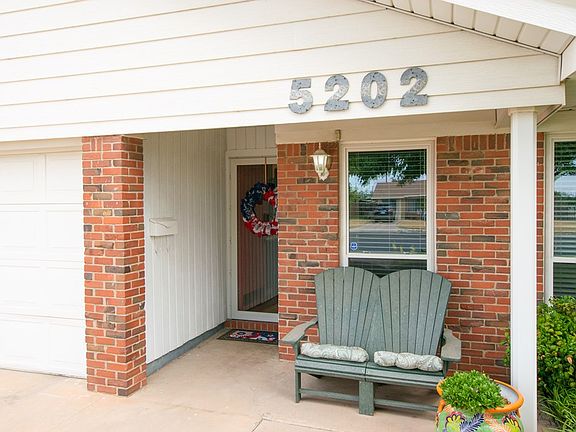 2nd image of 5202 Thomason Dr