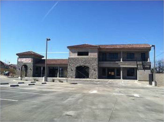 2nd image of 14070 Hesperia Rd