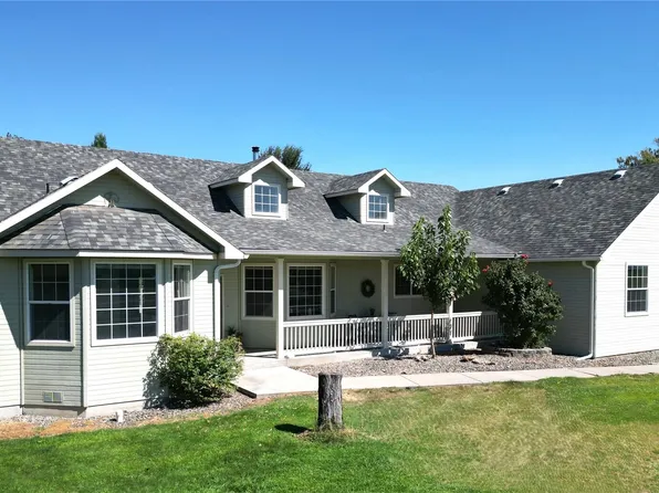 3653 Selah Loop Road, Selah, WA 98942