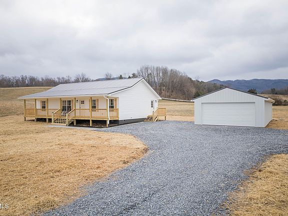 2nd image of 4695 Cedar Creek Rd