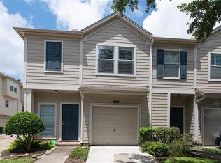 915 W Heights Hollow Ln, Houston, TX 77007