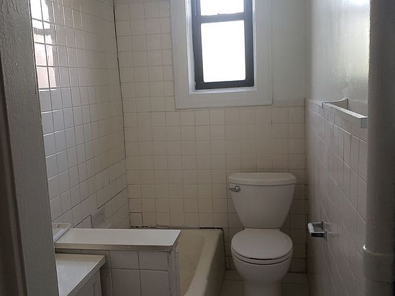 5th image of 41-31 52nd St #3L